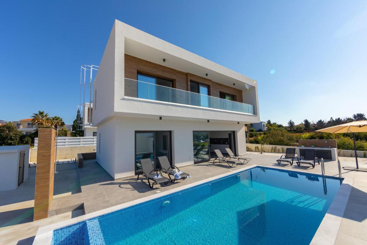 Villa Marlene, Walking Distance To Coral Beach! ペイヤ エクステリア 写真