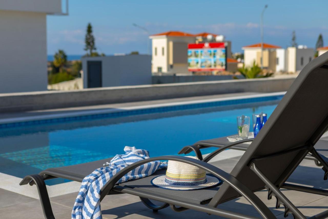 Villa Marlene, Walking Distance To Coral Beach! ペイヤ エクステリア 写真