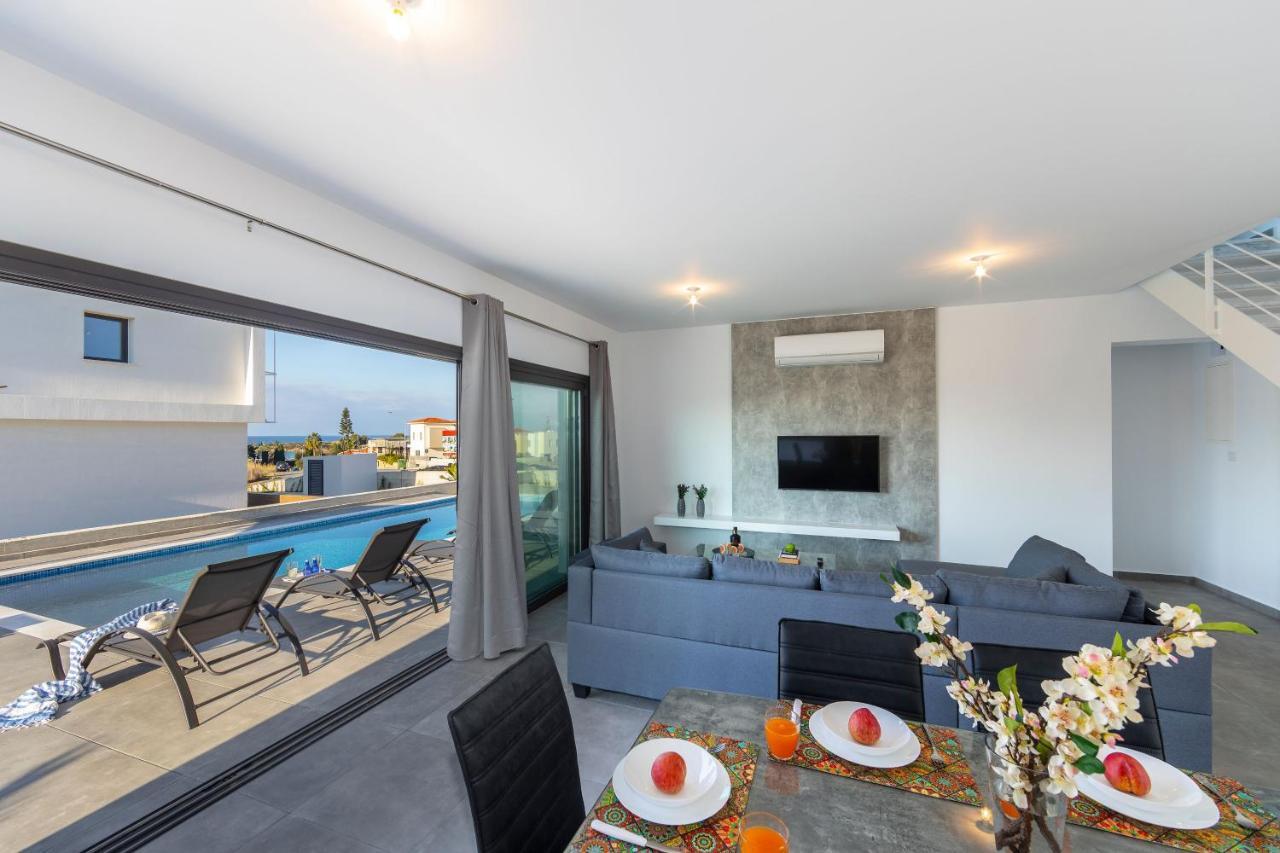 Villa Marlene, Walking Distance To Coral Beach! ペイヤ エクステリア 写真
