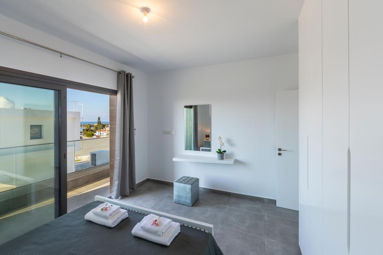 Villa Marlene, Walking Distance To Coral Beach! ペイヤ エクステリア 写真